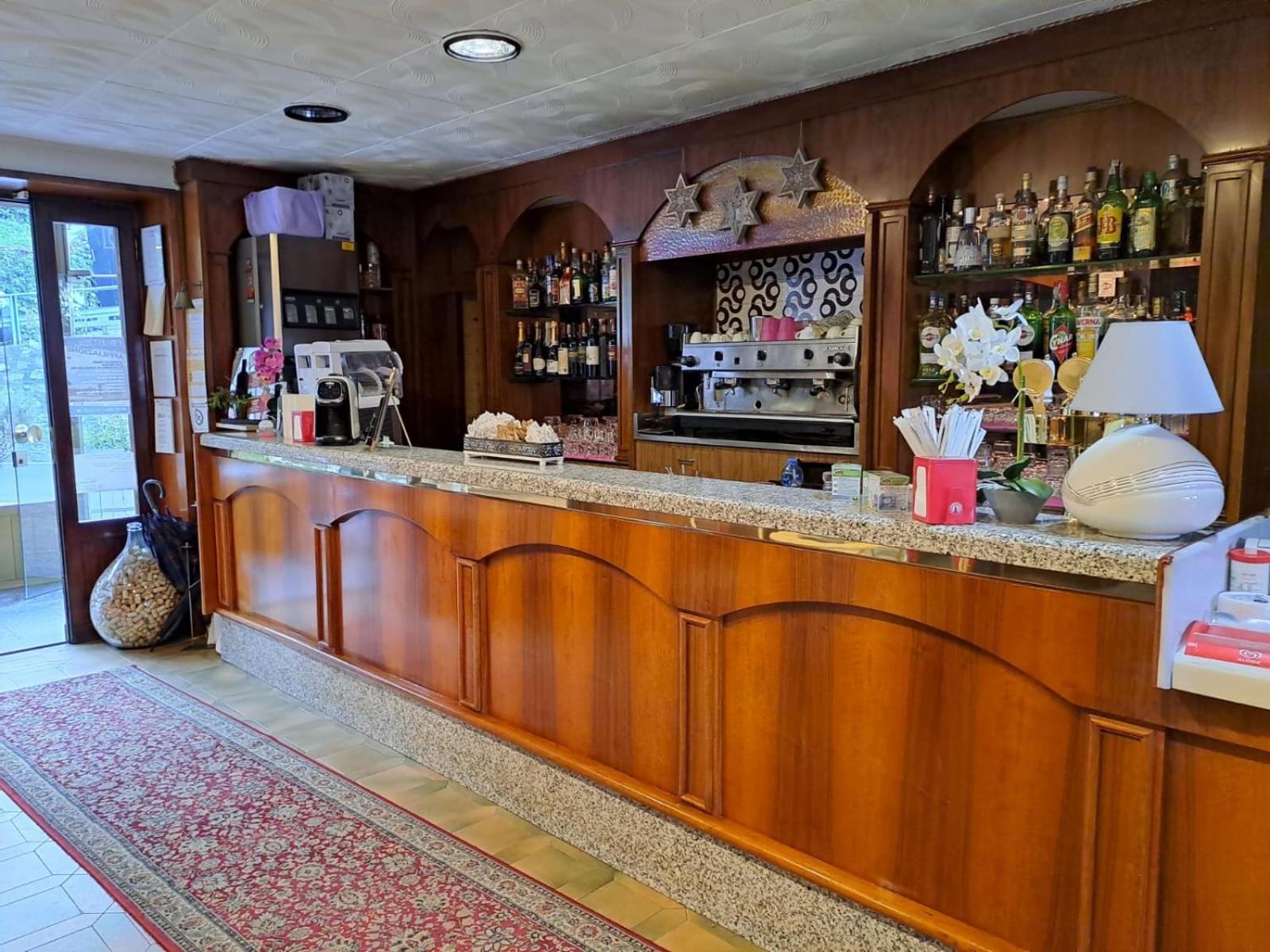 Provinciale 79 Hotel Magreglio Eksteriør billede