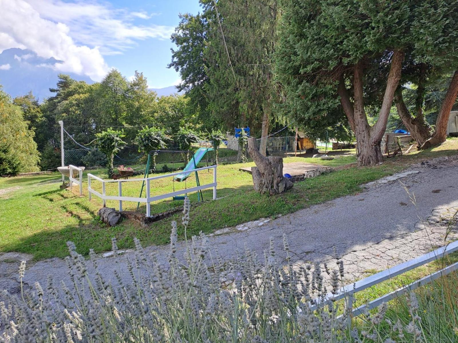 Provinciale 79 Hotel Magreglio Eksteriør billede